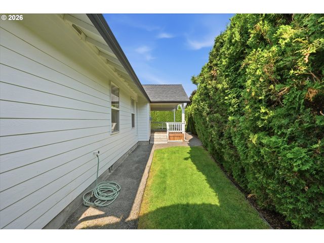 2406 Nw 116TH St, Vancouver, WA 98685