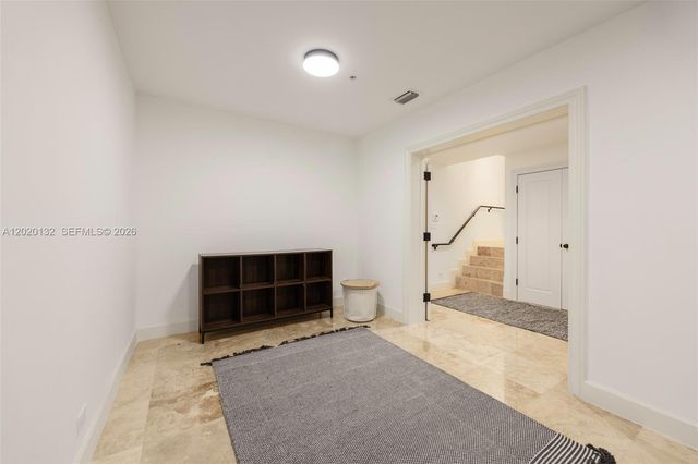 7430 SW 56th Ct, Miami, FL 33143