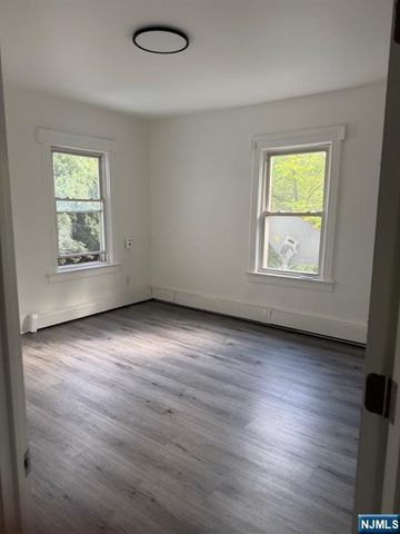 21 Mattlage Place 21B, Englewood, NJ 07631