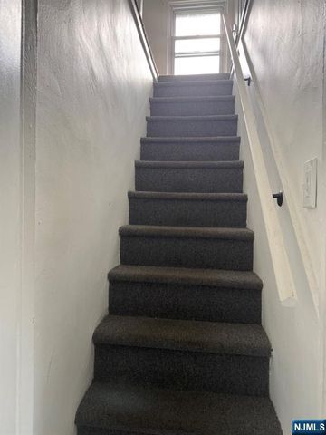 21 Mattlage Place 21B, Englewood, NJ 07631