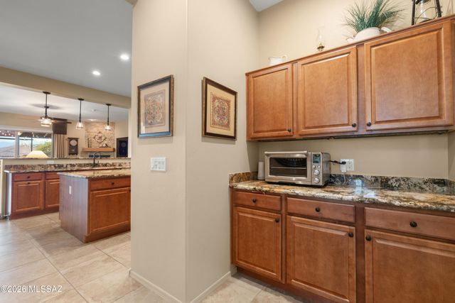 836 Camino Cerro La Silla, Green Valley, AZ 85614