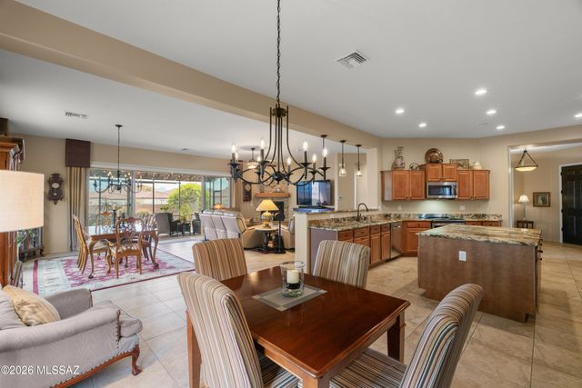 836 Camino Cerro La Silla, Green Valley, AZ 85614