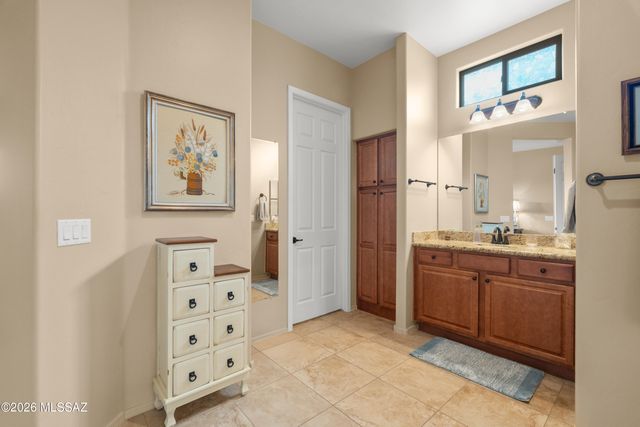 836 Camino Cerro La Silla, Green Valley, AZ 85614