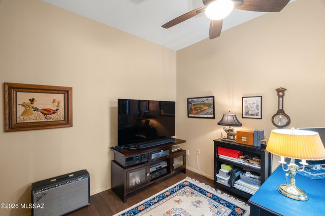 836 Camino Cerro La Silla, Green Valley, AZ 85614