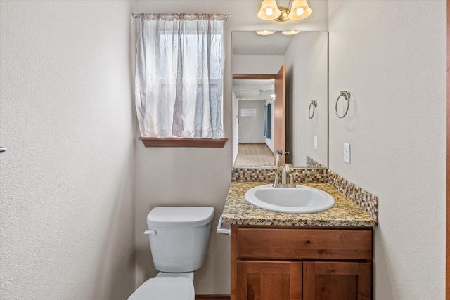 8811 N Elm St, Spokane, WA 99208