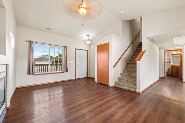 8811 N Elm St, Spokane, WA 99208