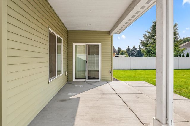 8811 N Elm St, Spokane, WA 99208
