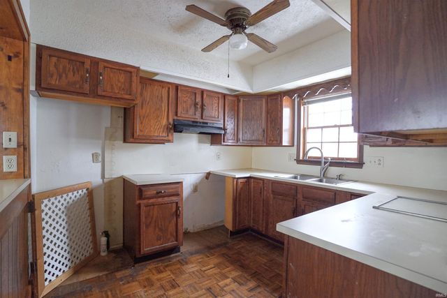 754 S Ironwood Drive, South Bend, IN 46615