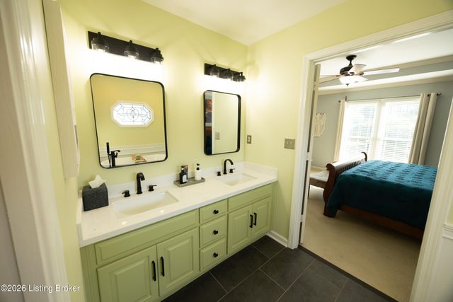 14107 Bentley Ct, Louisville, KY 40245