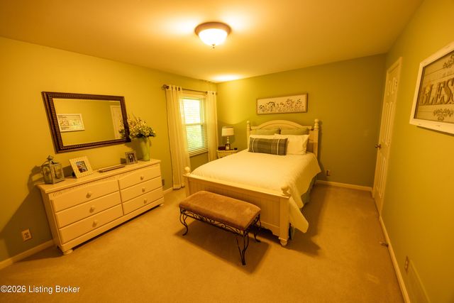 14107 Bentley Ct, Louisville, KY 40245