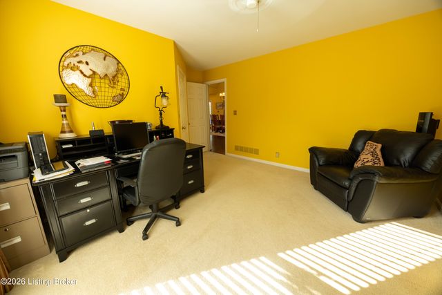 14107 Bentley Ct, Louisville, KY 40245