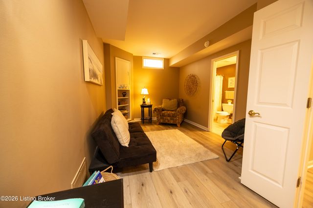 14107 Bentley Ct, Louisville, KY 40245