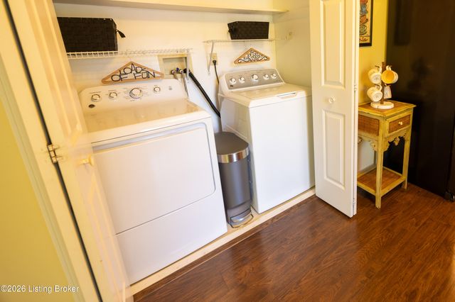 14107 Bentley Ct, Louisville, KY 40245