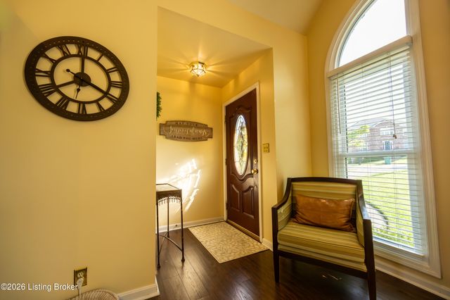14107 Bentley Ct, Louisville, KY 40245