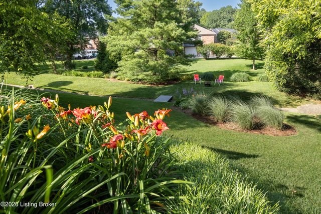 14107 Bentley Ct, Louisville, KY 40245