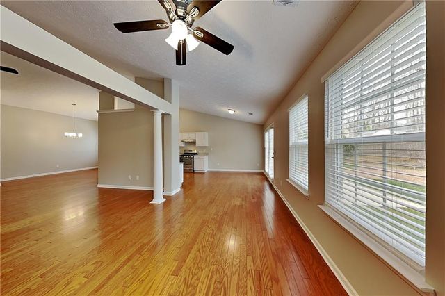 139 Autumn Creek Drive, Dallas, GA 30157