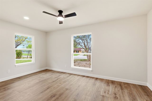 3550 Ridgeoak Way, Farmers Branch, TX 75234