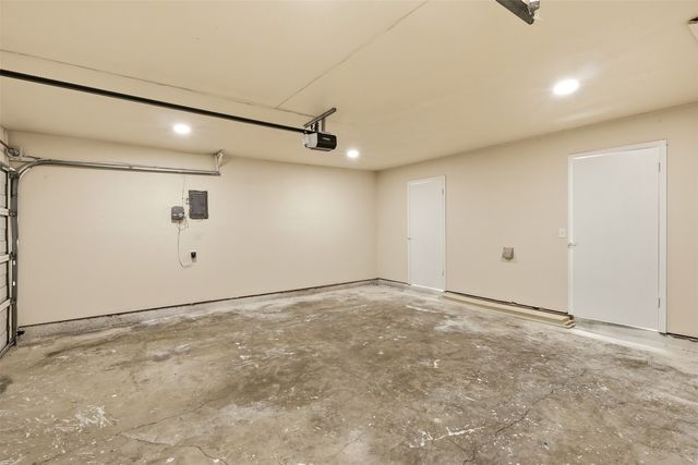 3550 Ridgeoak Way, Farmers Branch, TX 75234