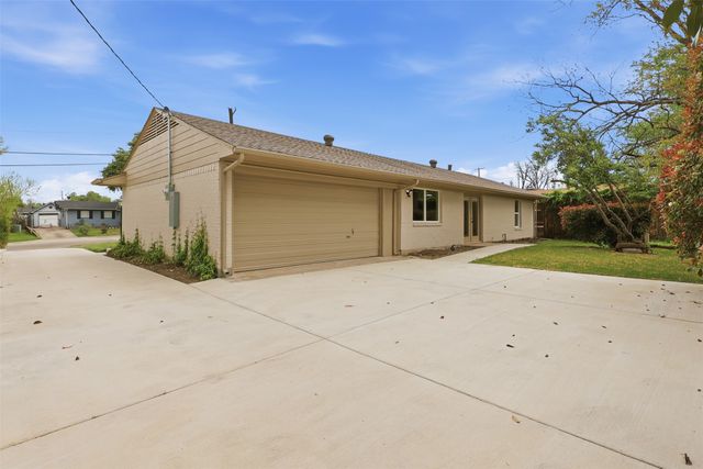 3550 Ridgeoak Way, Farmers Branch, TX 75234