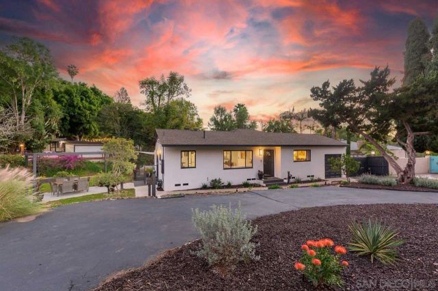 4550 Dickey Dr, La Mesa, CA 91941