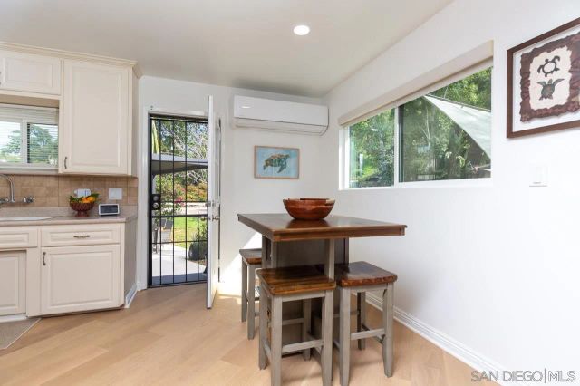 4550 Dickey Dr, La Mesa, CA 91941