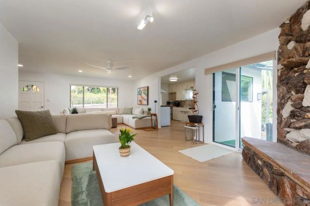 4550 Dickey Dr, La Mesa, CA 91941