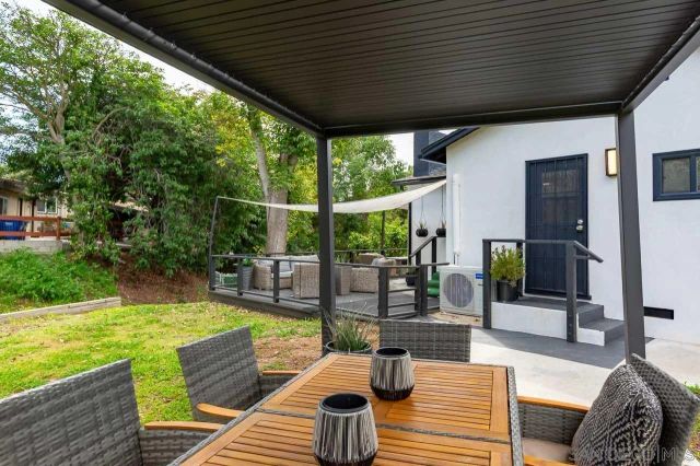 4550 Dickey Dr, La Mesa, CA 91941