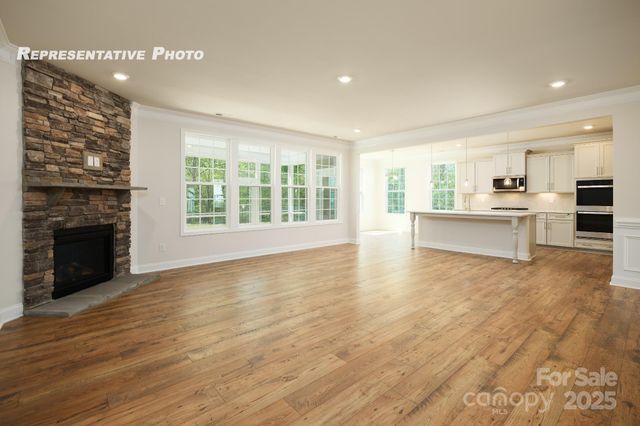 6142 Sylvan Drive, Denver, NC 28037