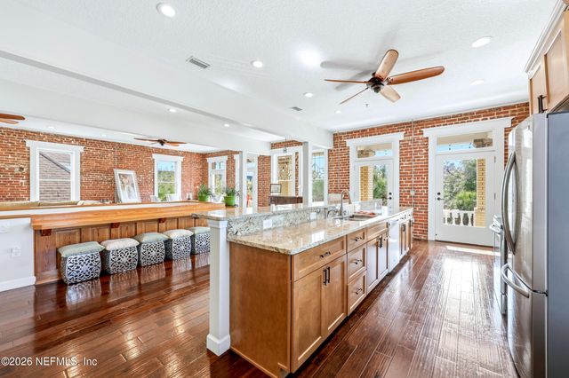 115 2ND Street, Jacksonville, FL 32206