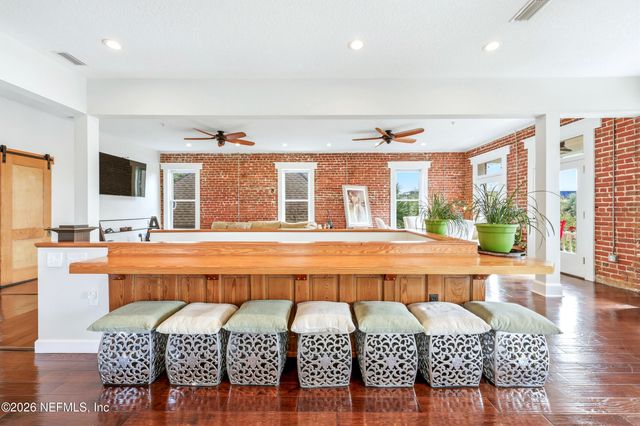 115 2ND Street, Jacksonville, FL 32206