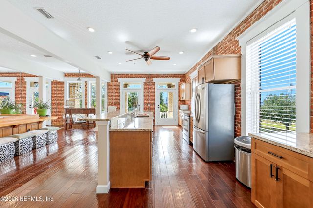 115 2ND Street, Jacksonville, FL 32206