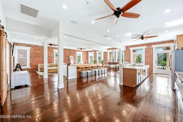 115 2ND Street, Jacksonville, FL 32206