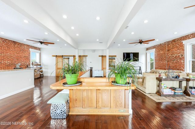 115 2ND Street, Jacksonville, FL 32206