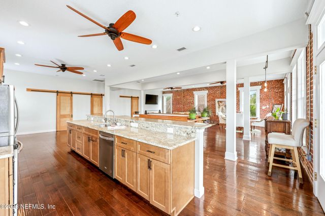 115 2ND Street, Jacksonville, FL 32206