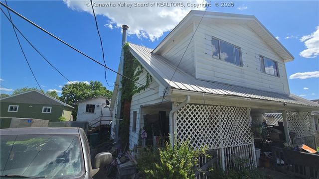 2567 Conner Avenue, Hurricane, WV 25526