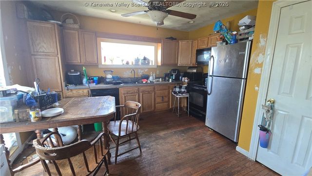 2567 Conner Avenue, Hurricane, WV 25526