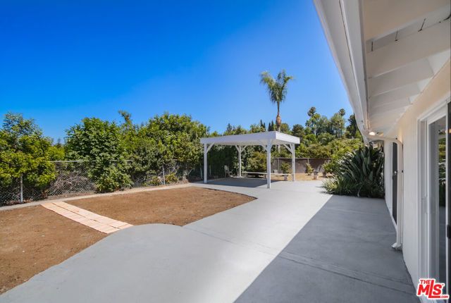 5634 Mason Avenue, Woodland Hills (los Angeles), CA 91367