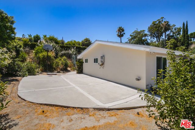 5634 Mason Avenue, Woodland Hills (los Angeles), CA 91367