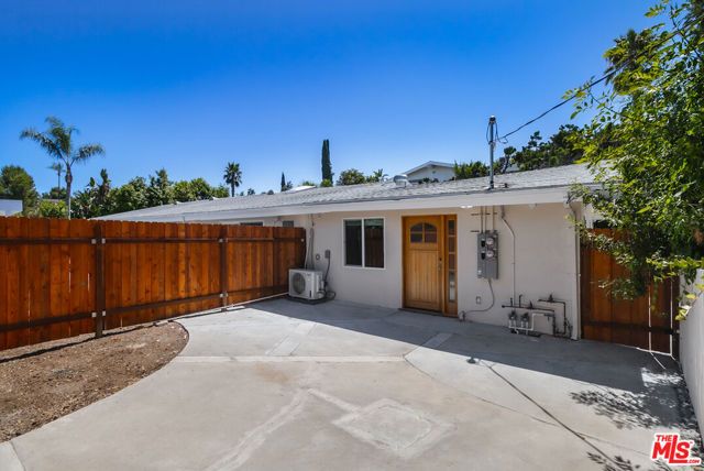 5634 Mason Avenue, Woodland Hills (los Angeles), CA 91367