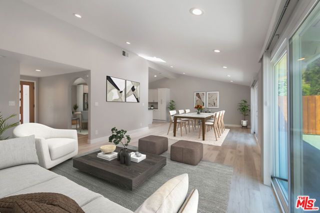 5634 Mason Avenue, Woodland Hills (los Angeles), CA 91367