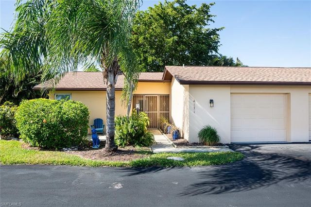 4171 Lakewood BLVD E-25, Naples, FL 34112
