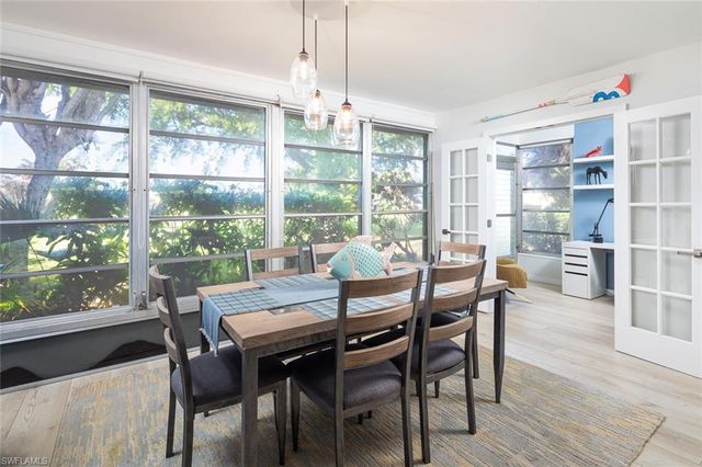 4171 Lakewood BLVD E-25, Naples, FL 34112