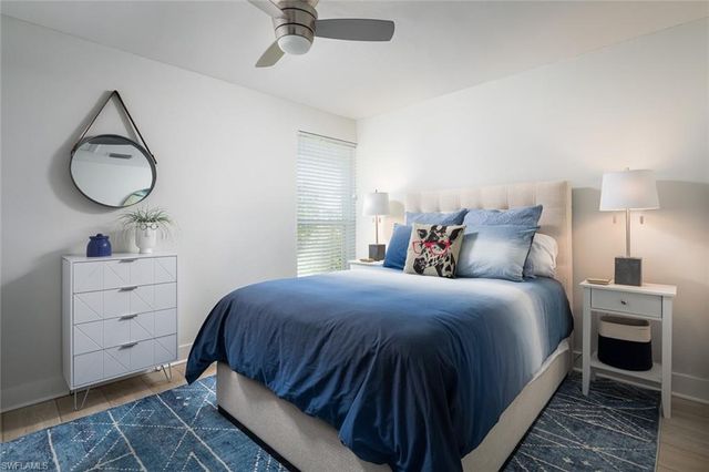 4171 Lakewood BLVD E-25, Naples, FL 34112