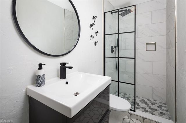 4171 Lakewood BLVD E-25, Naples, FL 34112