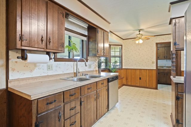 184 Browns Bridge Rd., Purvis, MS 39475