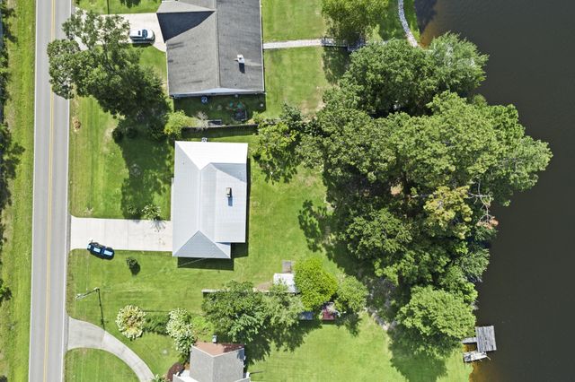 184 Browns Bridge Rd., Purvis, MS 39475