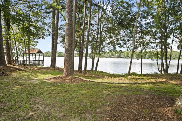 184 Browns Bridge Rd., Purvis, MS 39475