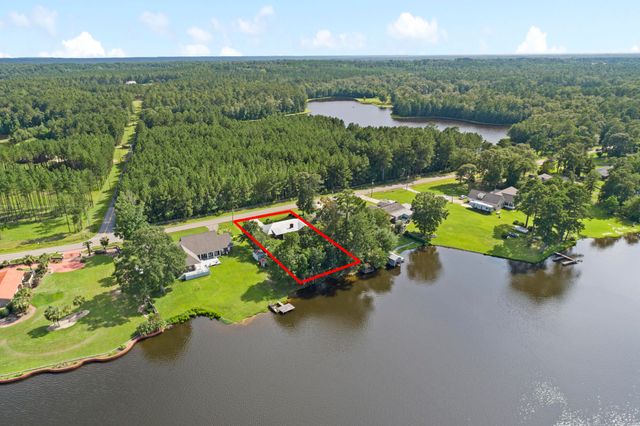 184 Browns Bridge Rd., Purvis, MS 39475