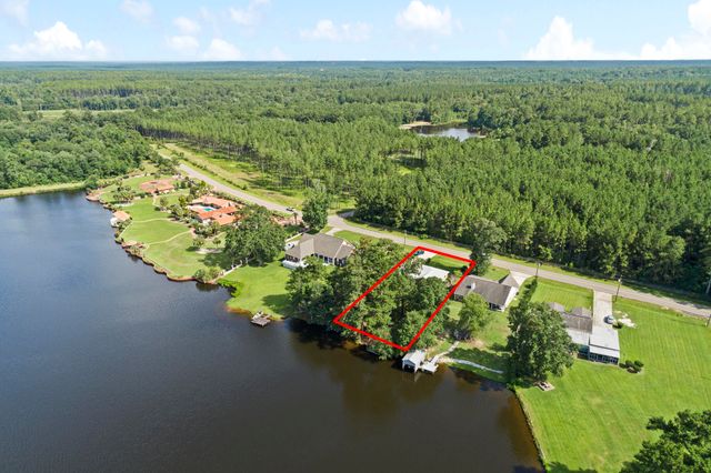 184 Browns Bridge Rd., Purvis, MS 39475