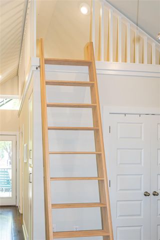 2714 E 3rd ST 2, Austin, TX 78702